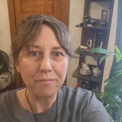 Laura Cone profile